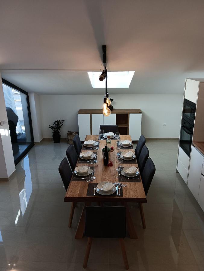 메덜린 Penthouse Sunset 아파트 외부 사진