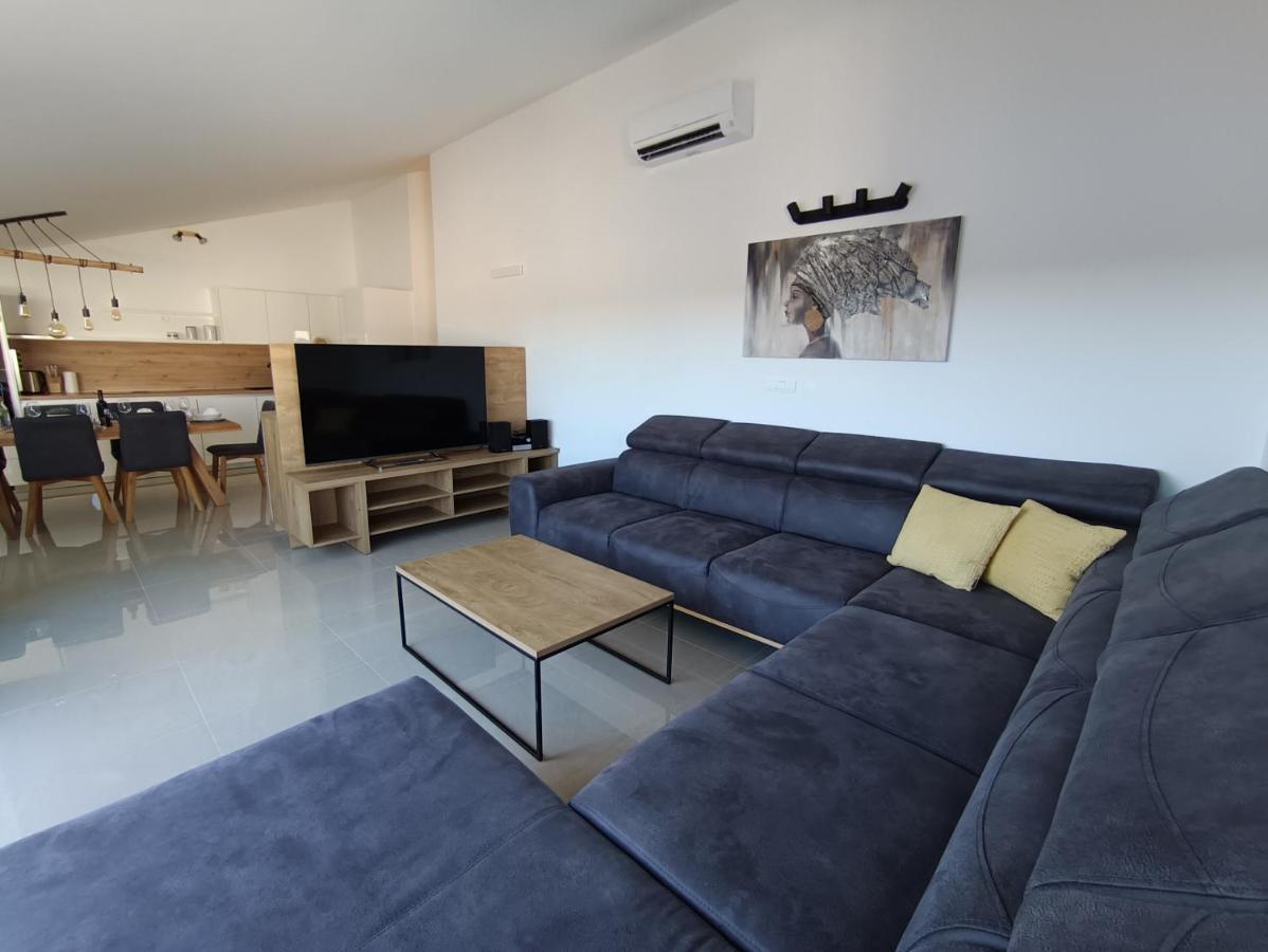 메덜린 Penthouse Sunset 아파트 외부 사진