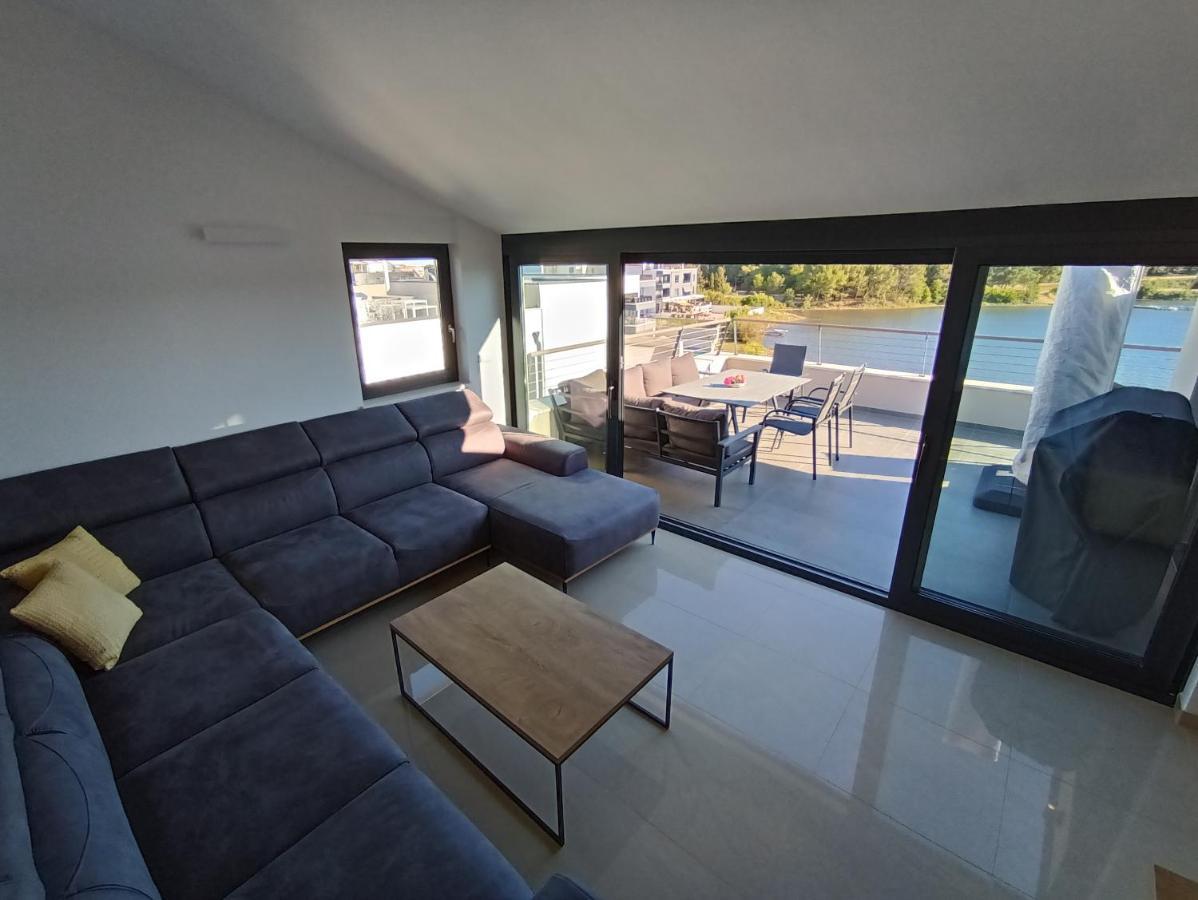 메덜린 Penthouse Sunset 아파트 외부 사진