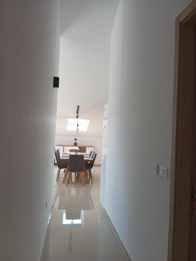 메덜린 Penthouse Sunset 아파트 외부 사진