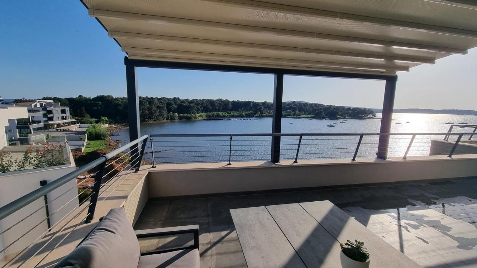메덜린 Penthouse Sunset 아파트 외부 사진